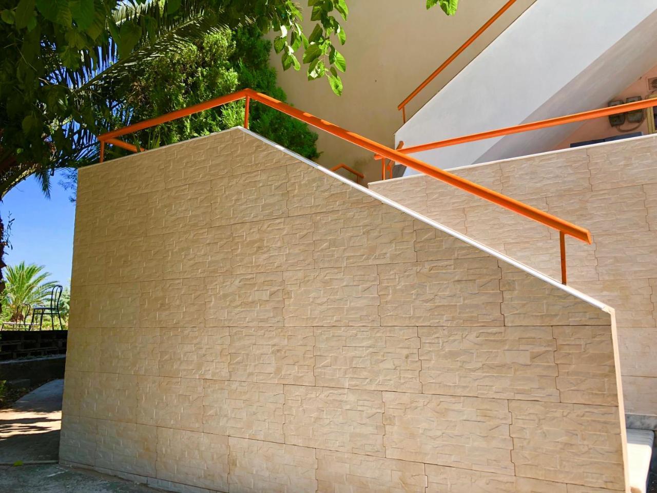 Ionos Apartment *